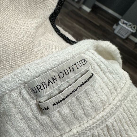 Urban Outfitters White Babydoll Crop Ruffle Ribbed Tank Top Coquette Medium - Picture 5 of 6